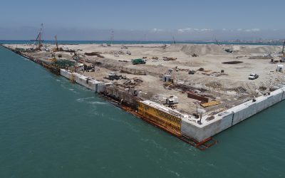 Progreso del trabajo en la viga cantil del puerto de Haifa