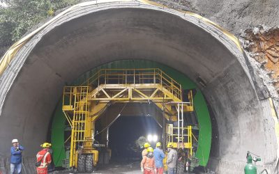 Equipo de encofrado para túnel La Línea tramo tolima 2